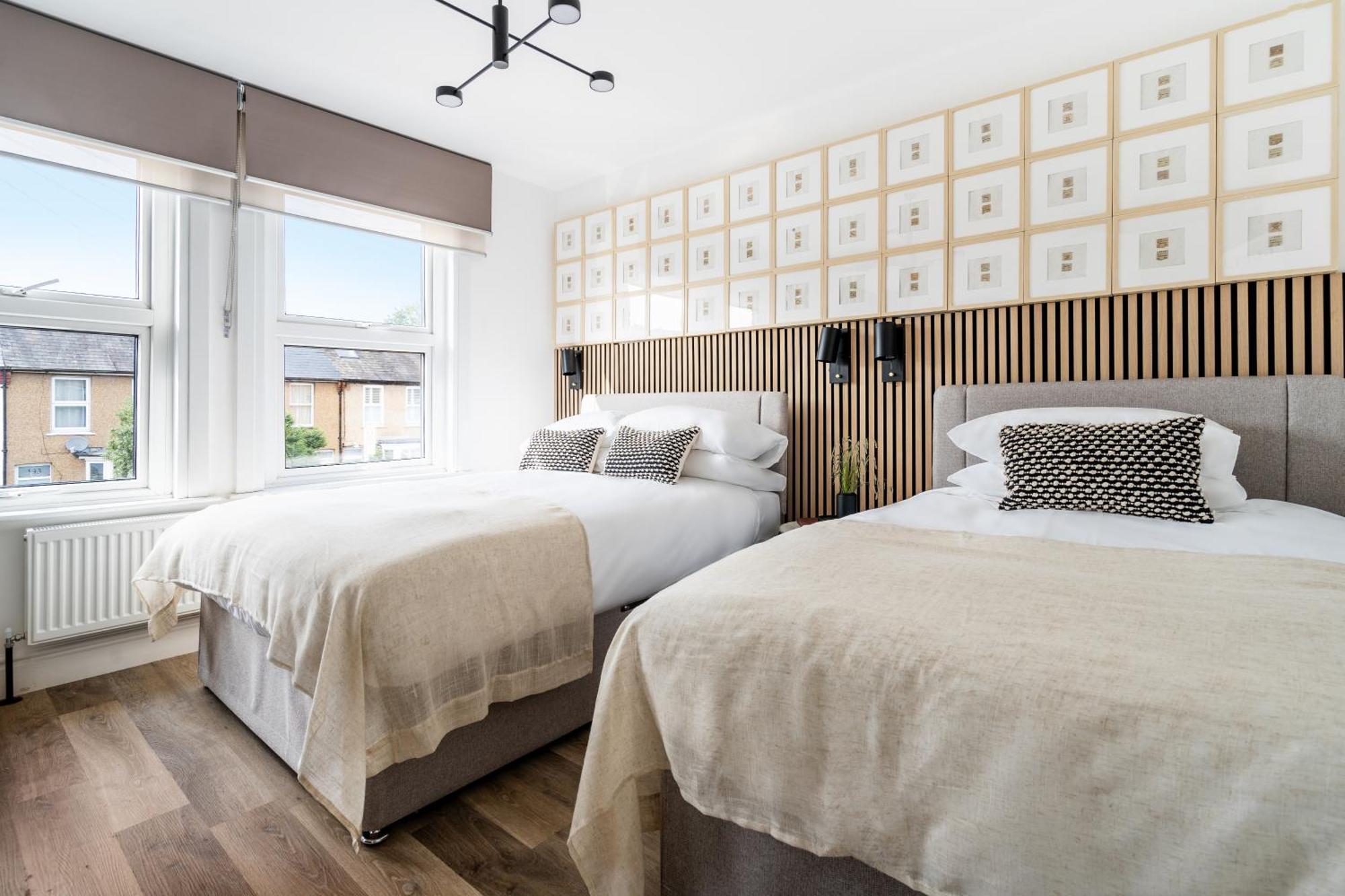Newly Designed, 2Br Apt, 5Min From Northwood London Tube Station, Nato Hq, Ideal For Wembley, Warner Studio, Contractors מראה חיצוני תמונה
